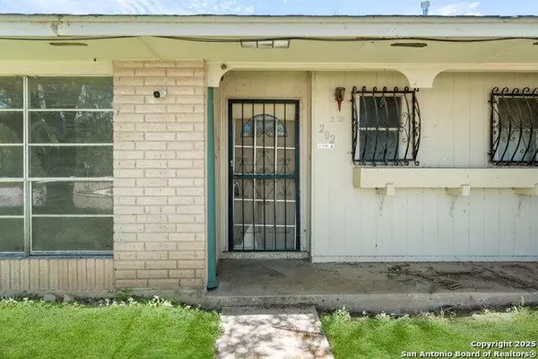 San Antonio, TX 78220,202 Estate DR