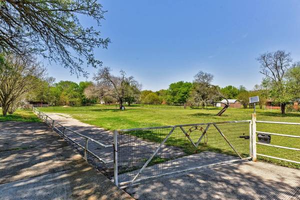 20 Pillow RD, Sunset Valley, TX 78745