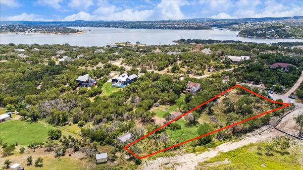 1102 Debco LN, Spicewood, TX 78669