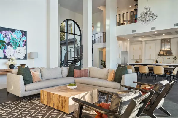 Spicewood, TX 78669,4300 Derrick CV