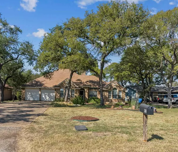 92 Woodcreek DR, Wimberley, TX 78676