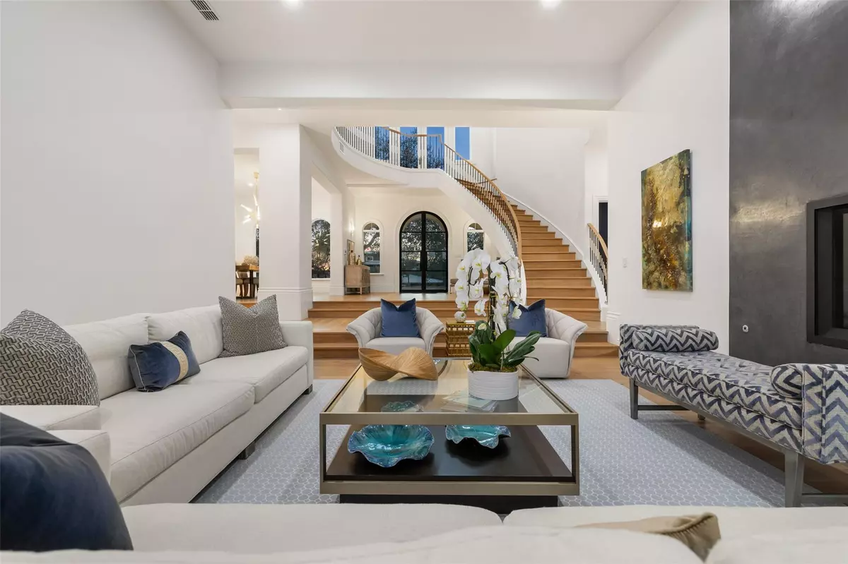 Austin, TX 78746,2005 FAR GALLANT DR