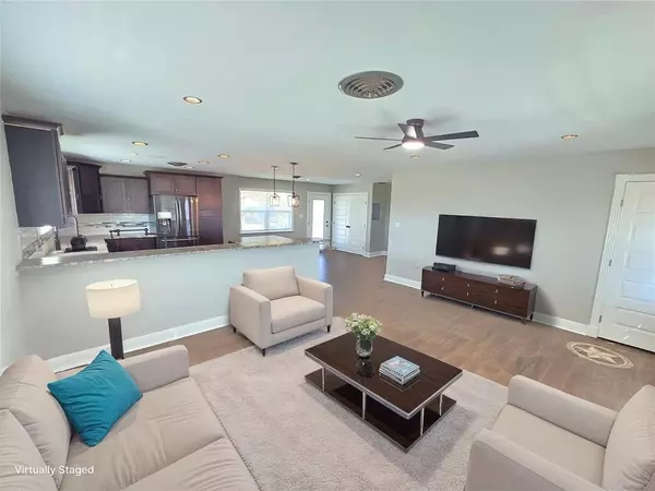 Florence, TX 76527,1261 N Patterson Ave