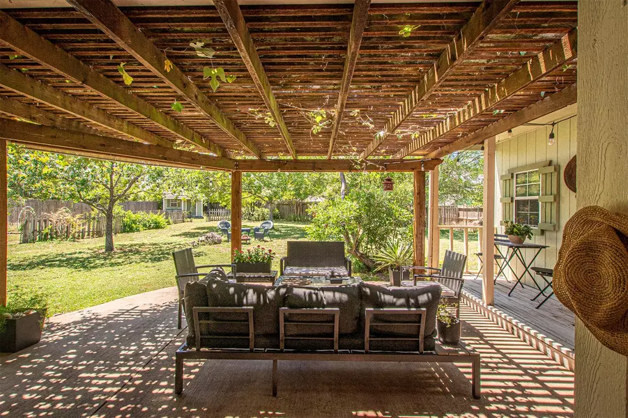 402 Sunflower CV, Kyle, TX 78640