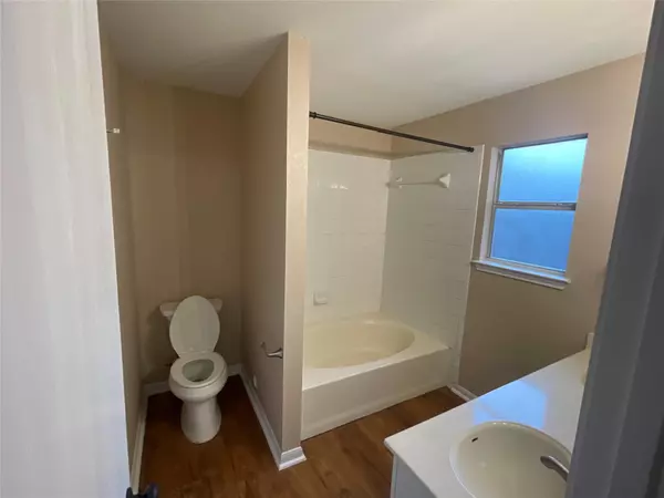 Georgetown, TX 78626,326 Katy XING