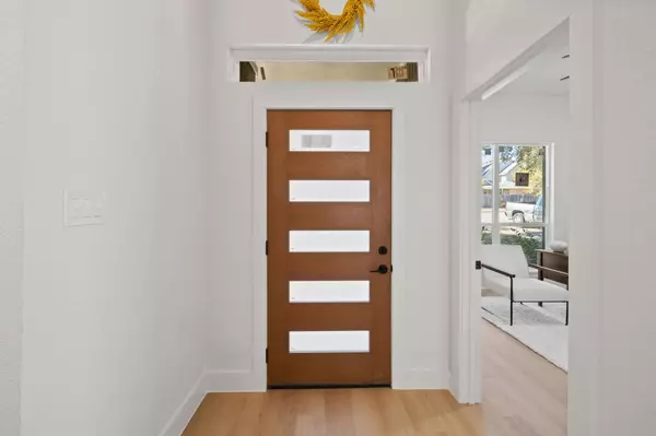 Round Rock, TX 78664,2121 Green Oaks CIR