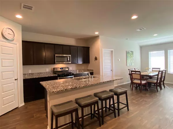 Baytown, TX 77521,3935 Country Club DR