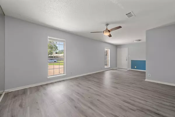 Austin, TX 78757,2712 Thrushwood DR