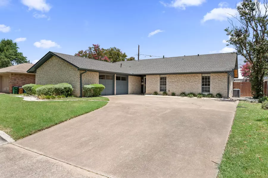 2712 Thrushwood DR, Austin, TX 78757