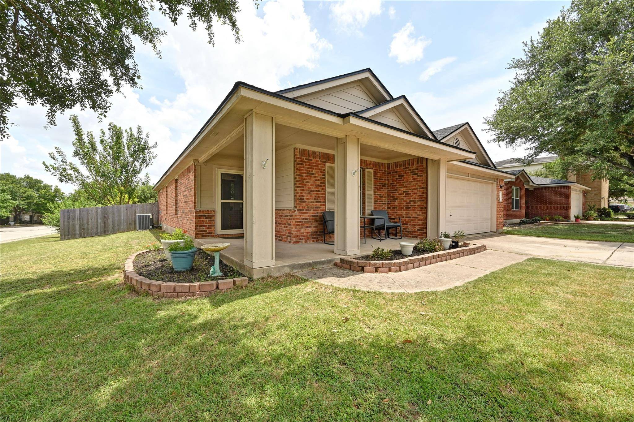 135 Salado DR, Kyle, TX 78640