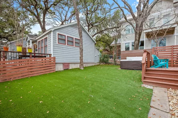 Austin, TX 78704,515 E Monroe ST