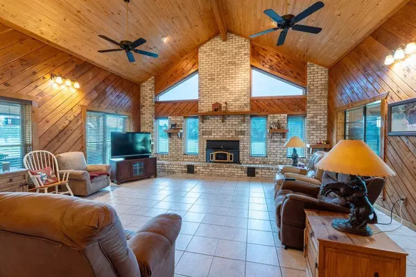 Florence, TX 76527,7035 BCR 211