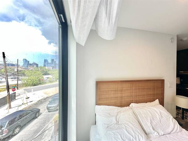 201 Academy DR #201, Austin, TX 78704