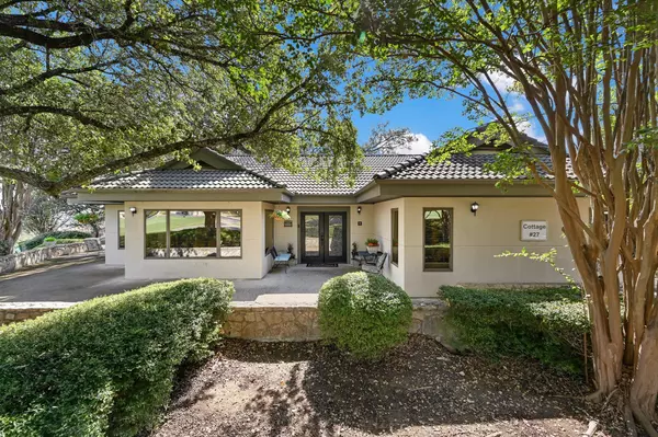 1800 Clubhouse Hill DR, Spicewood, TX 78669