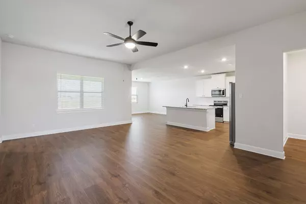 Jarrell, TX 76537,501 West Luna Blue LN