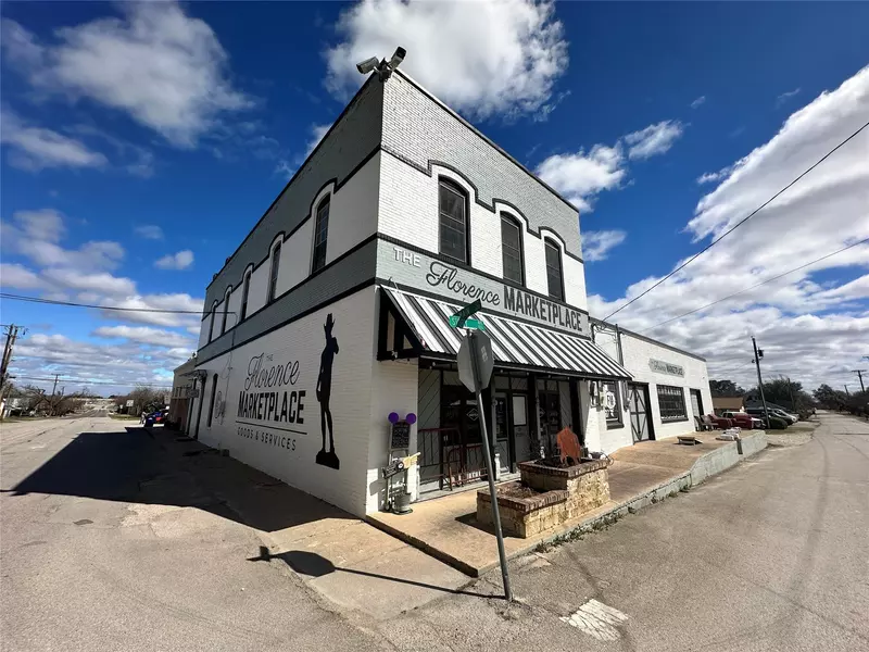 101 Story Ave, Florence, TX 76527