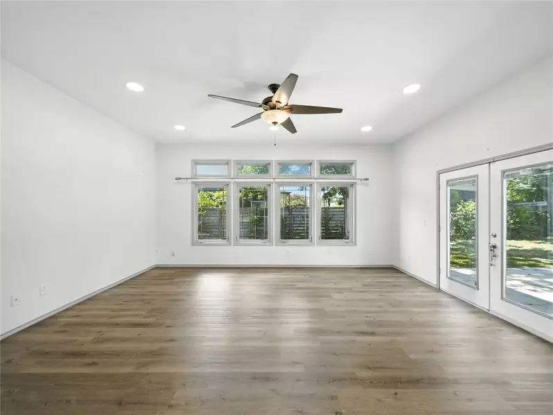 1604 Springdale RD, Austin, TX 78721