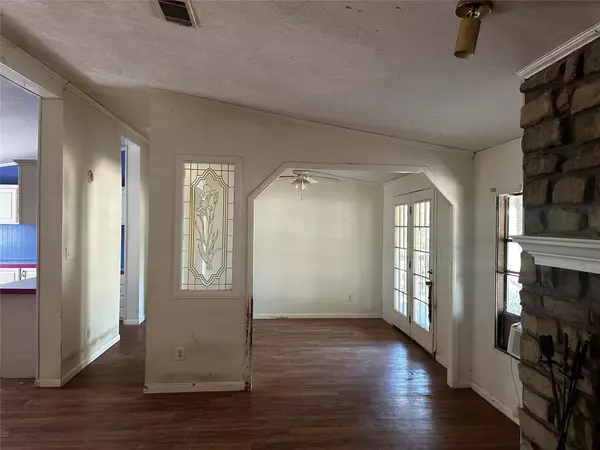 Cedar Creek, TX 78612,203 River Oaks DR