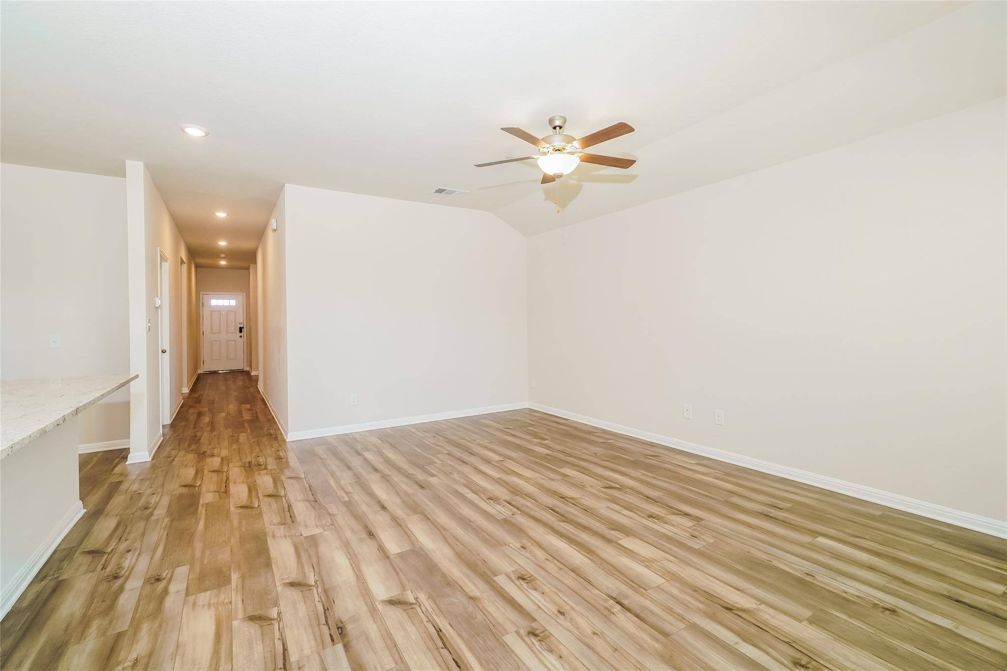 Hutto, TX 78634,1003 Round Bale RD