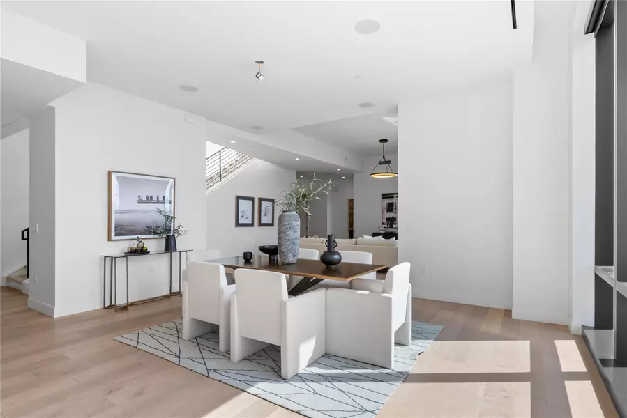 70 Rainey ST #3203, Austin, TX 78701