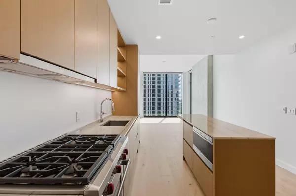 Austin, TX 78701,610 Davis ST #2803