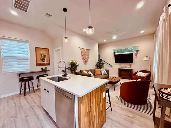 Austin, TX 78745,4706 Sylvandale DR #2