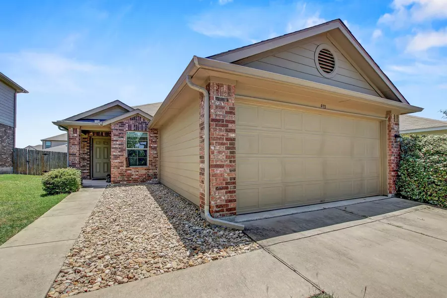 400 Pinnacle DR, Georgetown, TX 78626