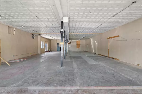 Johnson City, TX 78636,112 E Main ST