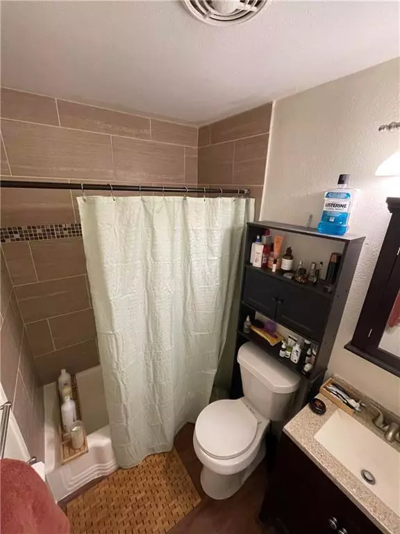 Austin, TX 78722,2401 Manor RD #206