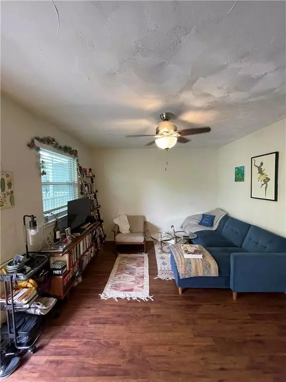 Austin, TX 78722,2401 Manor RD #206