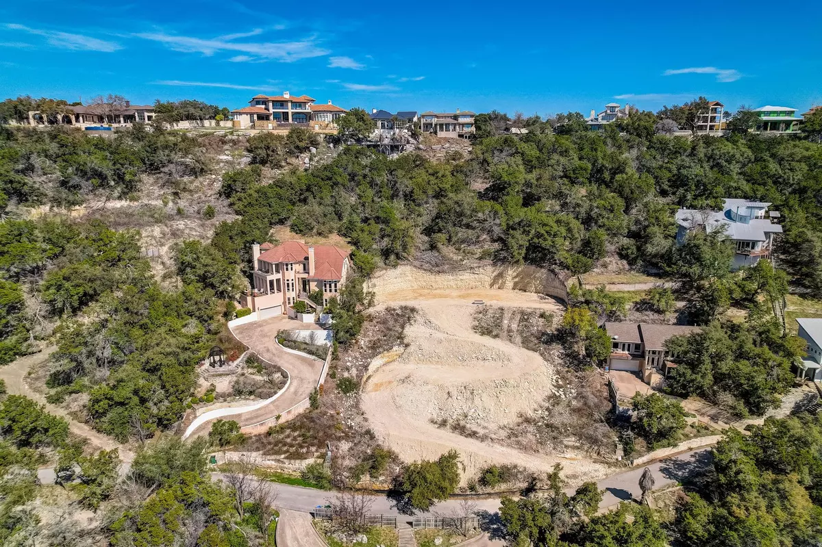 Austin, TX 78732,14000 & 14002 Skyline DR