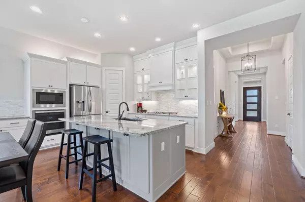 Buda, TX 78610,164 Mary Cornelia CV