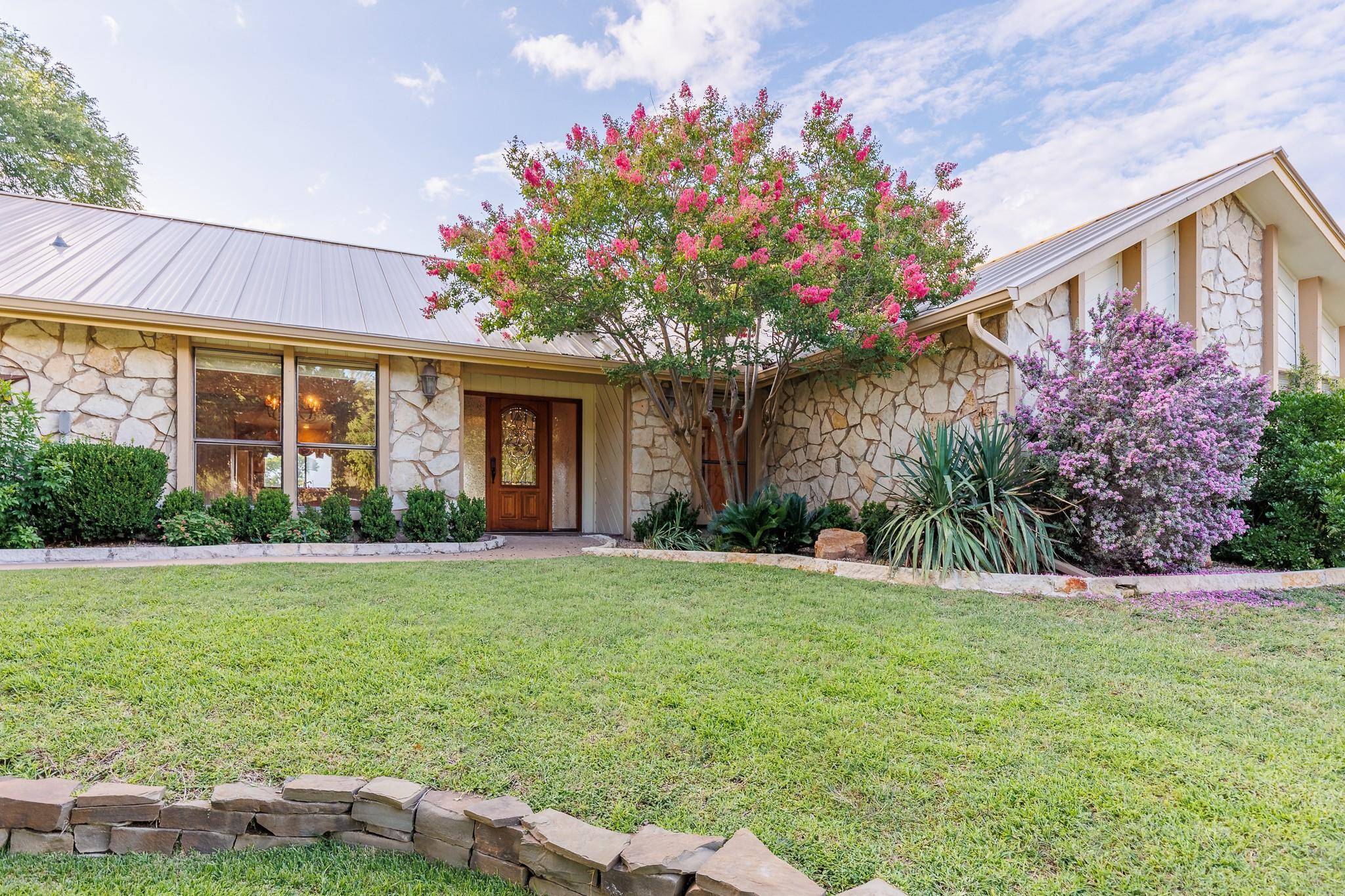 Horseshoe Bay, TX 78657,2820 Aurora
