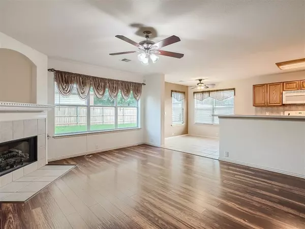 Kyle, TX 78640,215 Spruce DR