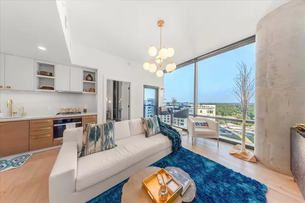 Austin, TX 78701,70 Rainey ST #1503