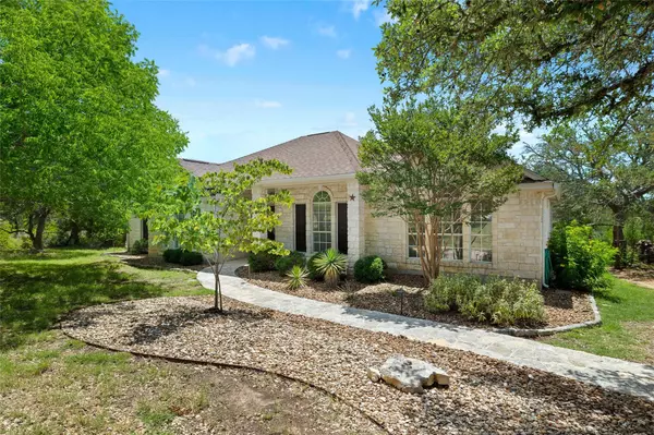 250 Brunson LN, Wimberley, TX 78676