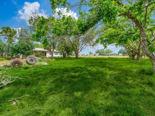 New Braunfels, TX 78130,1807 Fm 758