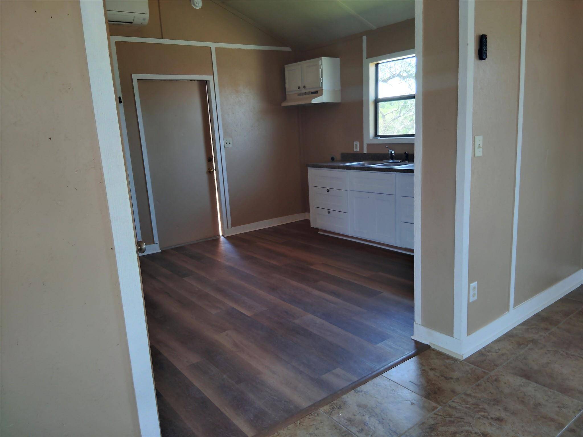 Burnet, TX 78611,306 N West ST