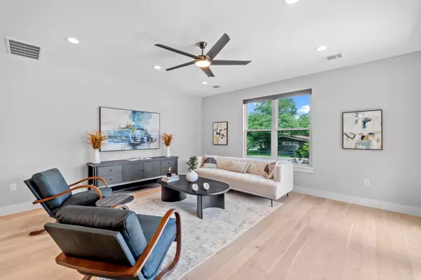 Austin, TX 78757,7103 Daugherty ST