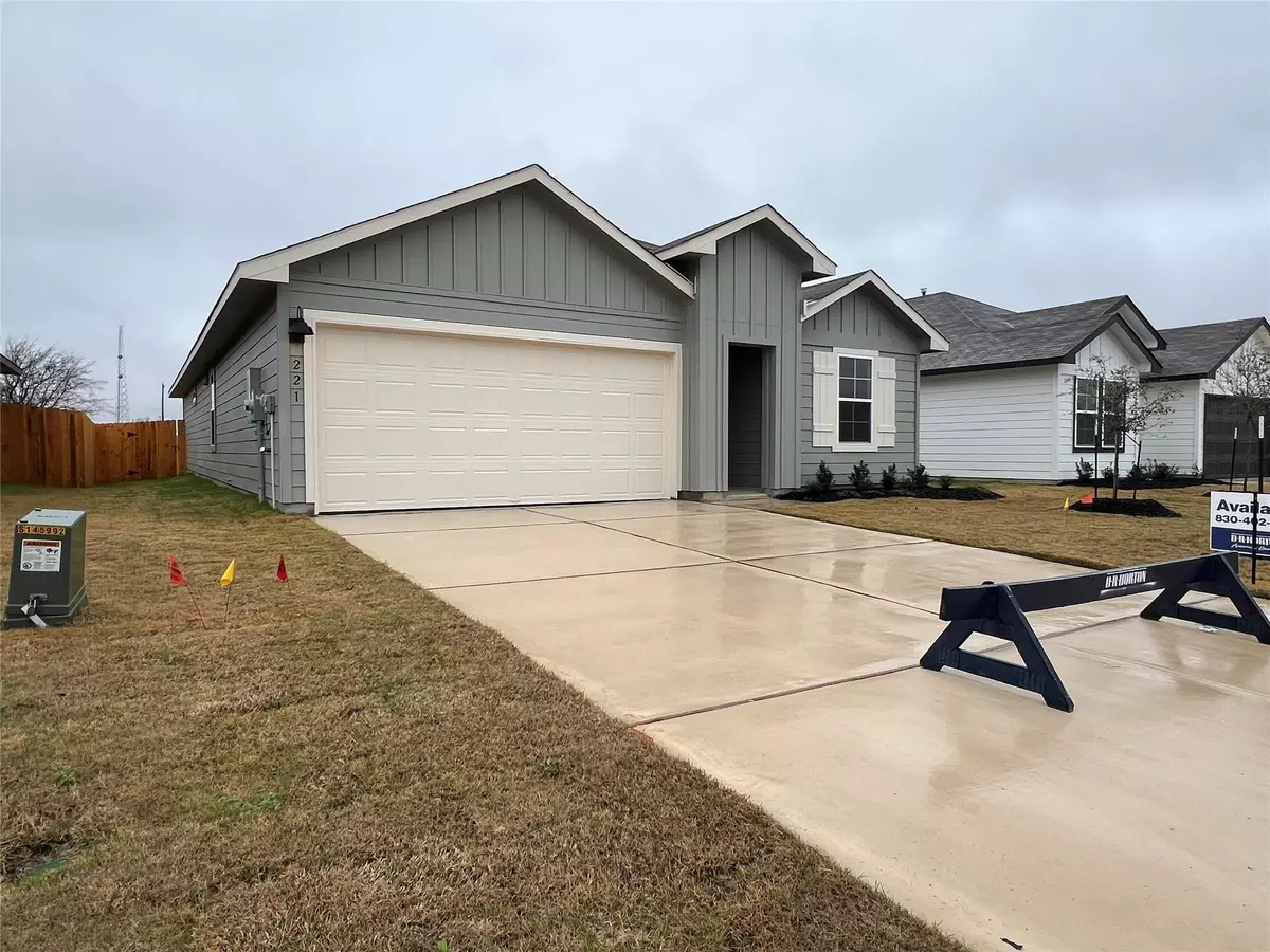 Lockhart, TX 78644,221 Wirecrested DR