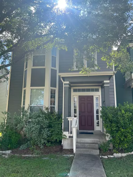 135 Michaelis #B, Kyle, TX 78640