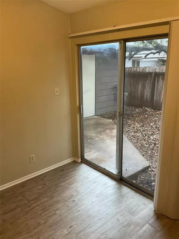 Austin, TX 78745,6904 Circle S RD