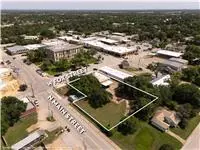 Caldwell, TX 77836,102 W Fox ST