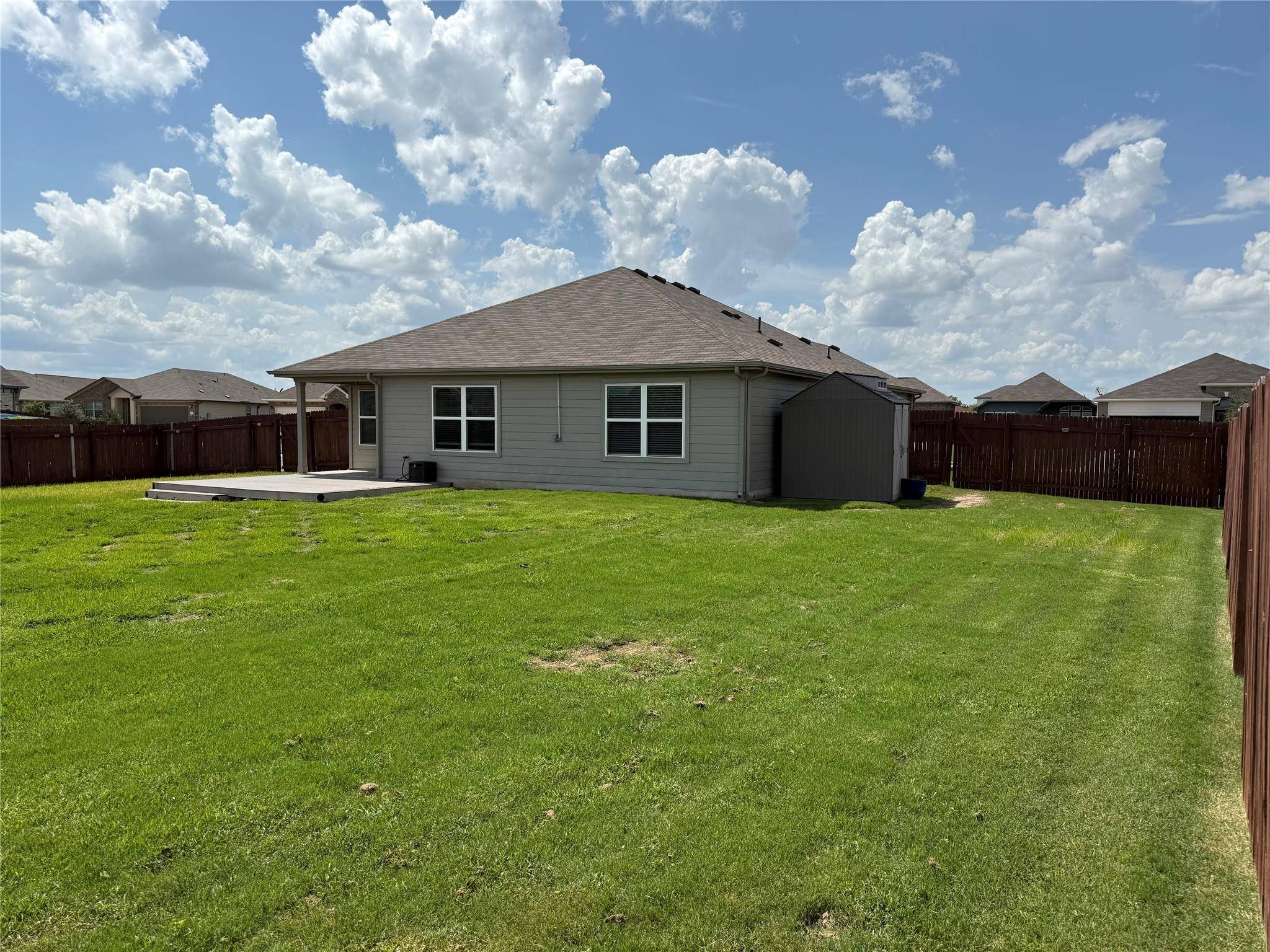 Hutto, TX 78634,300 Colthorpe LN