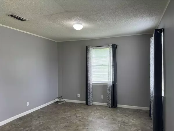 Taylor, TX 76574,806 W 8th ST
