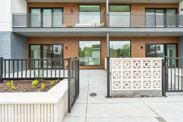 2209 S 1st ST #120, Austin, TX 78704