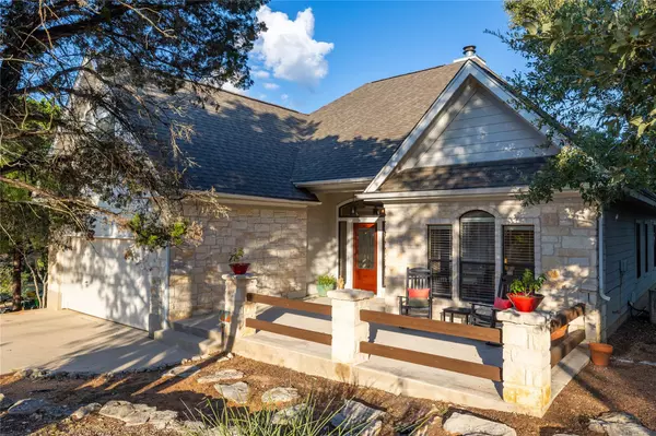 14 Springwood CIR, Wimberley, TX 78676