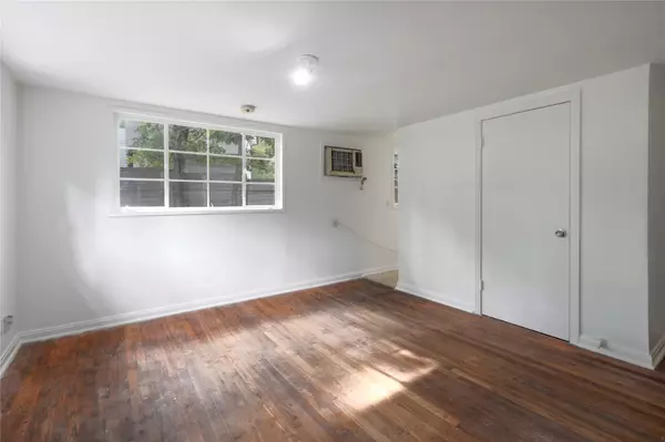 Austin, TX 78722,3400 Lafayette Ave #B