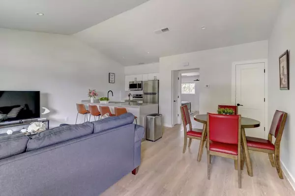 Austin, TX 78704,1205 Hollow creek DR #202