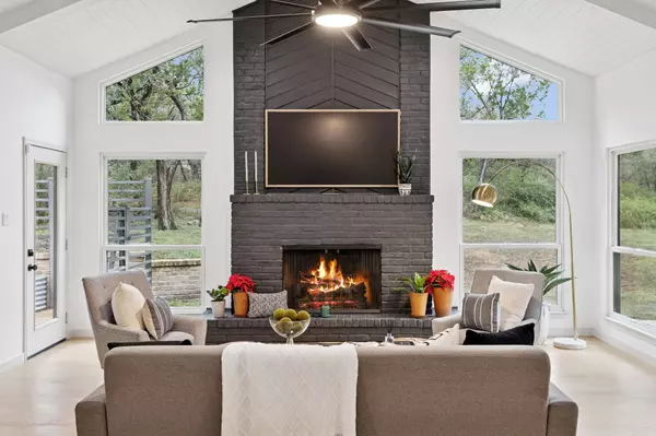 San Antonio, TX 78255,7435 Hummingbird Hill LN